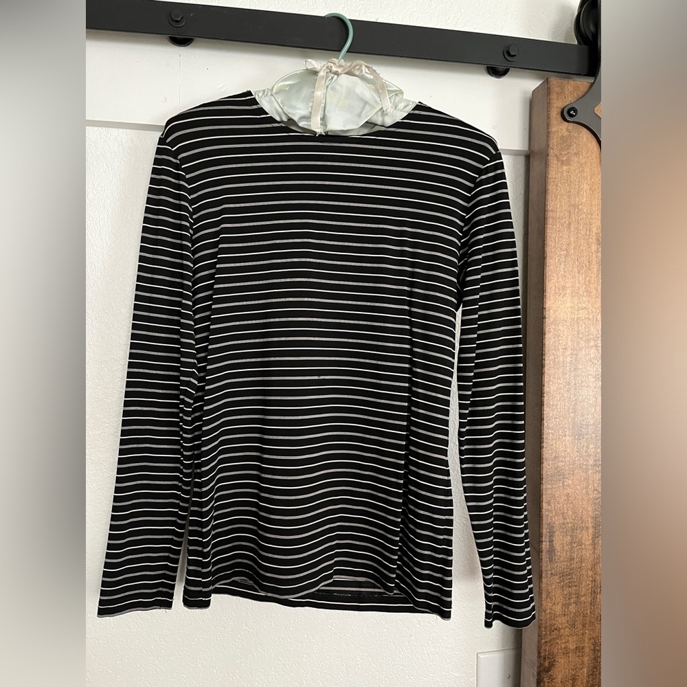 Ladies Donna Karen New York L/S top